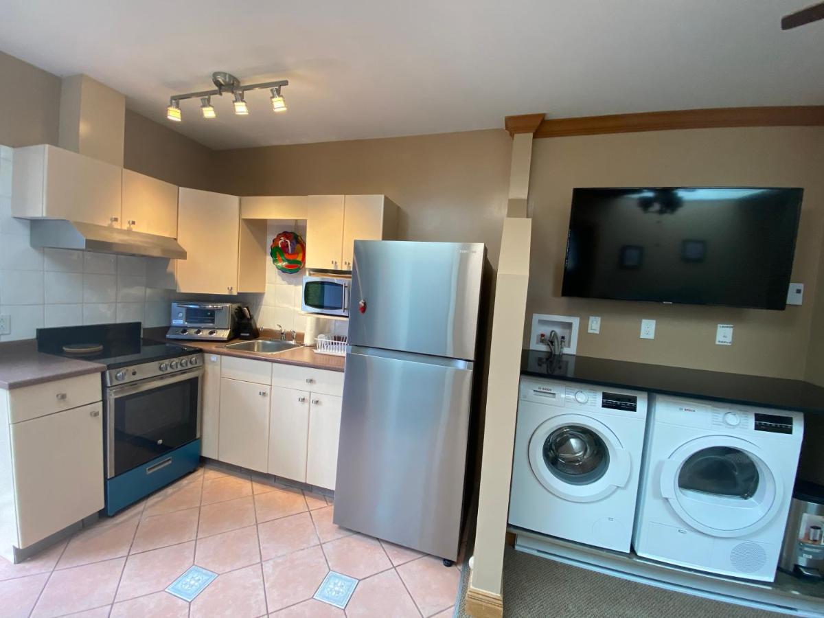 شمال فانكوفر Ocean Breeze Executive Bed And Breakfast المظهر الخارجي الصورة