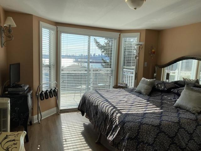 شمال فانكوفر Ocean Breeze Executive Bed And Breakfast المظهر الخارجي الصورة